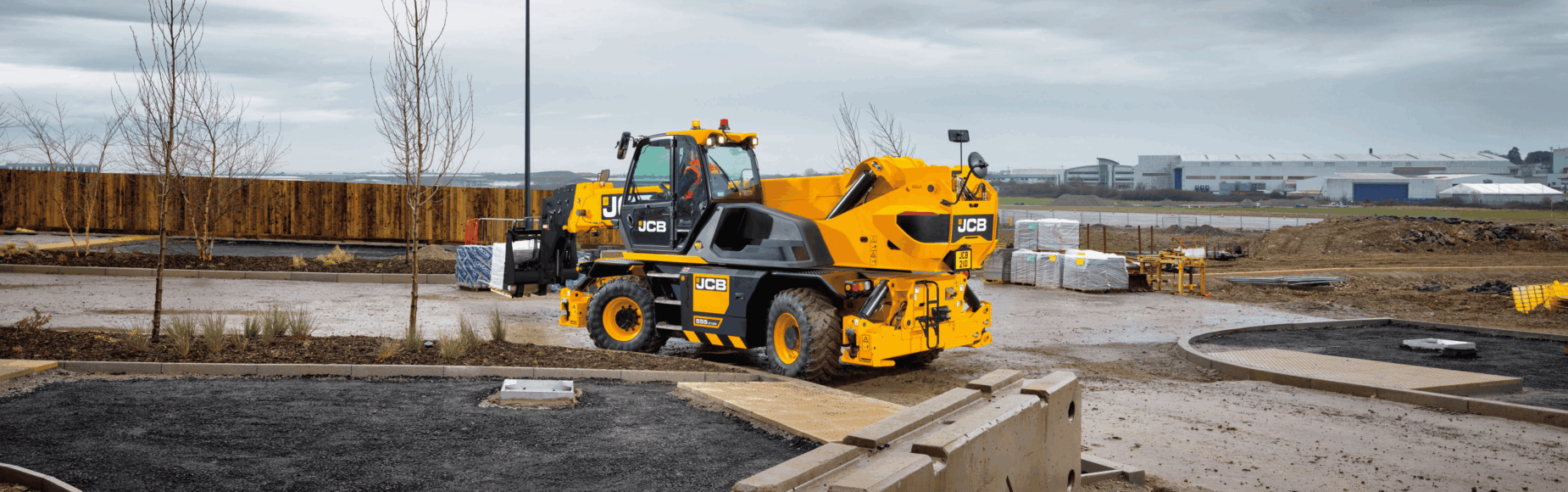 Rotating Telehandlers